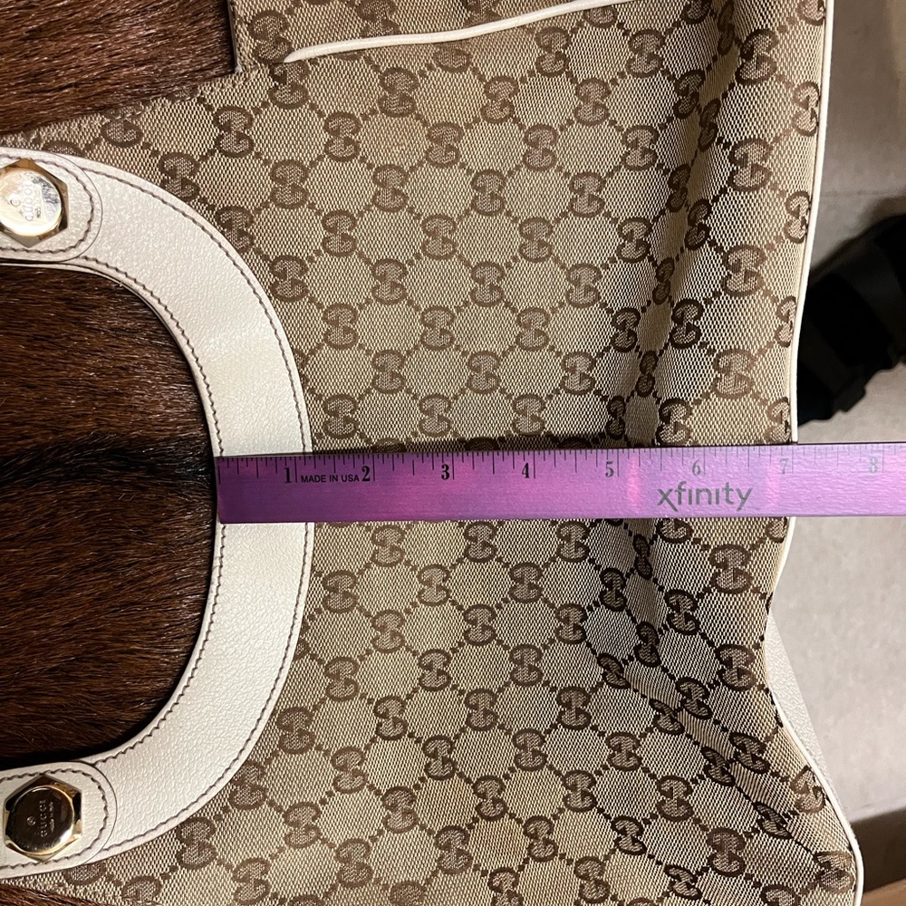 Authentic Gucci Purse - Picture 10 of 11